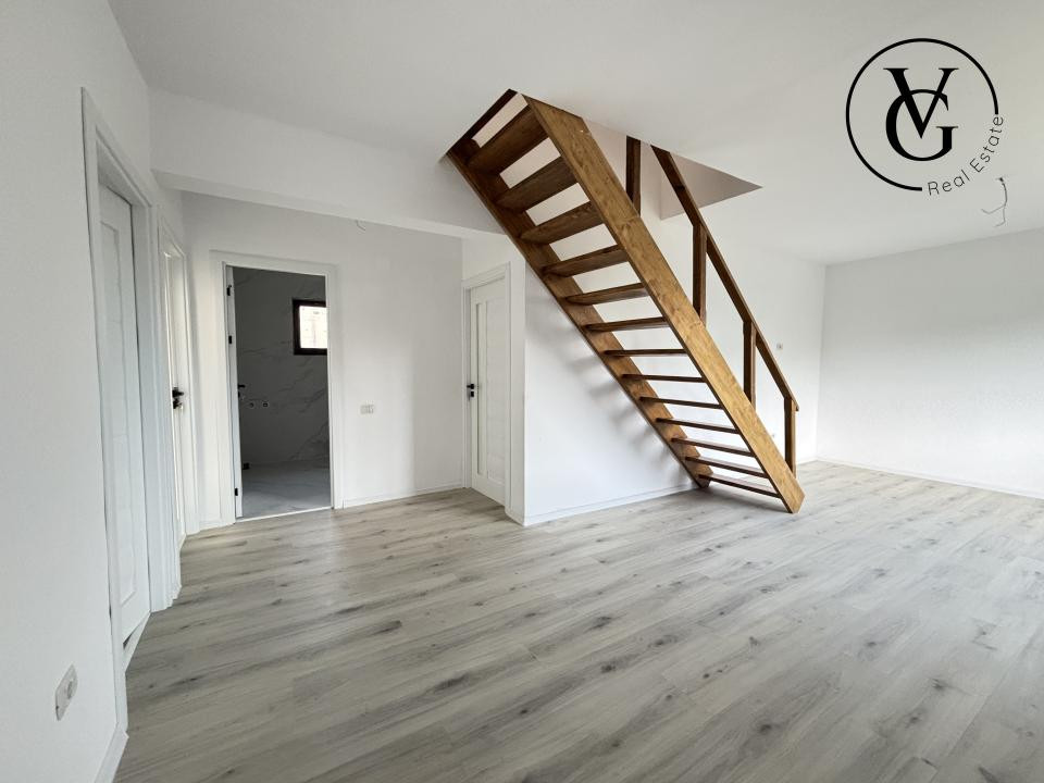 Casa P+M | 5 camere | Lumina - zona centrala