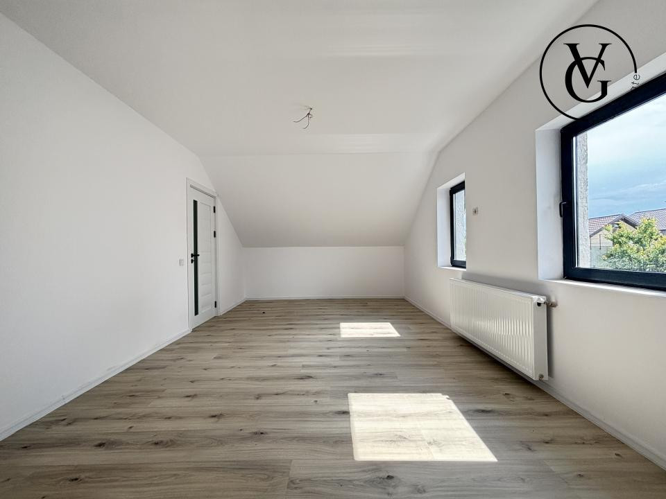 Casa P+M | 5 camere | Lumina - zona centrala