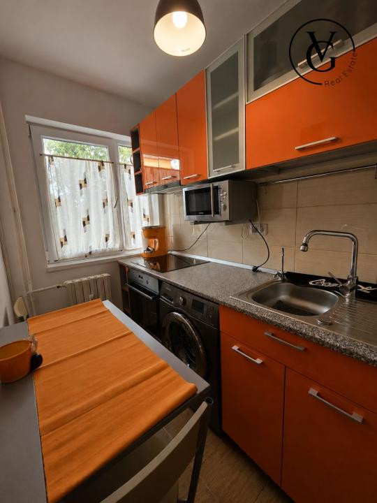 Apartament 3 Camere - Casa De Cultura - Loc De Parcare