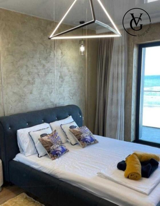 VEDERE  FRONTALĂ LA MARE.|MAMAIA NORD  | PRIMA LINIE |  PROMENADA|