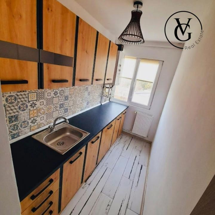 Apartament 3 camere modern - zona Tomis Nord - centrala proprie