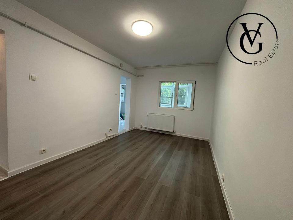 Garsoniera moderna - Navodari