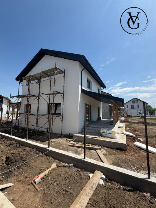 Casa Individuala Magurele, Complex 19 case