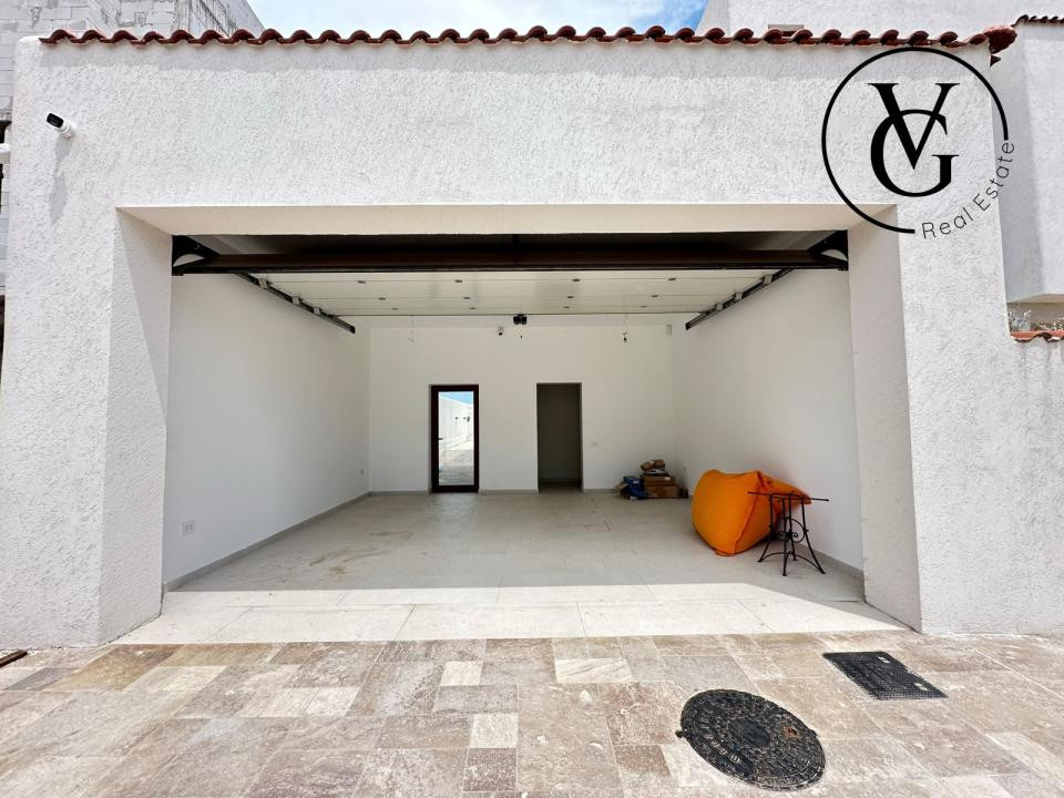 Vila moderna - tip P+1+M - vedere catre lac 