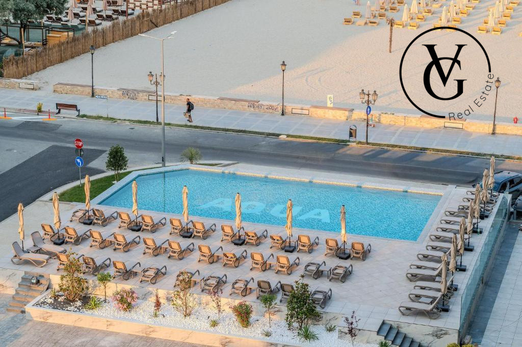 Studio | Aqua Cullinan | Mamaia Nord - vedere laterala  catre mare