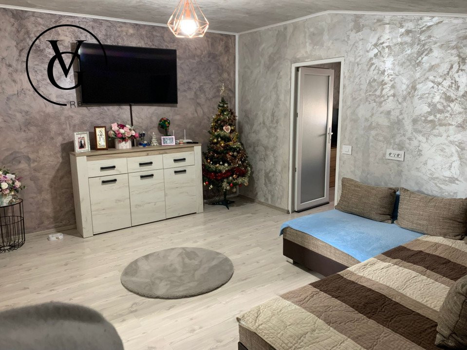 Casa P+1+M de vanzare Navodari / 7 camere  