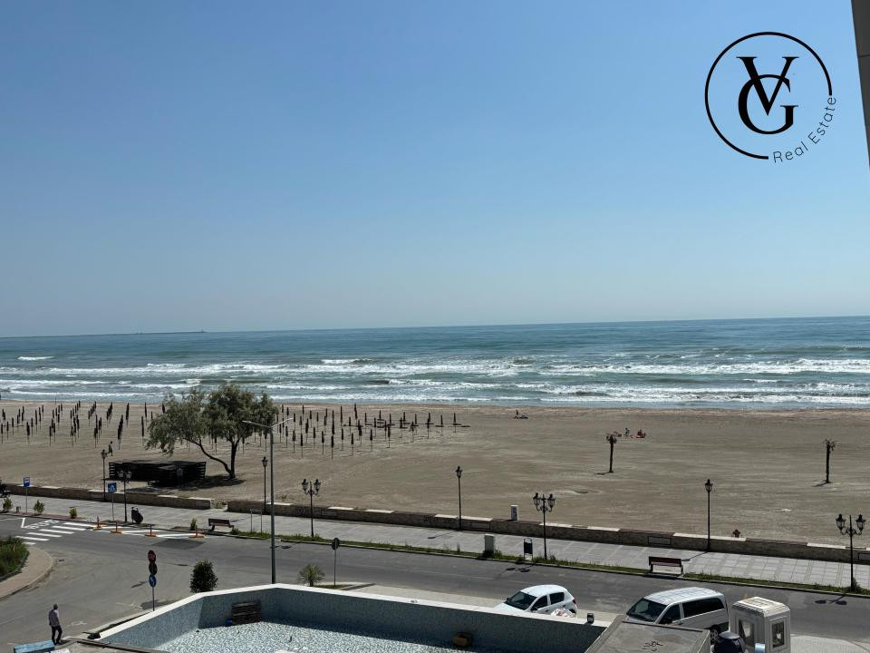Studio spatios  | Aqua Cullinan | Mamaia Nord - vedere laterala mare