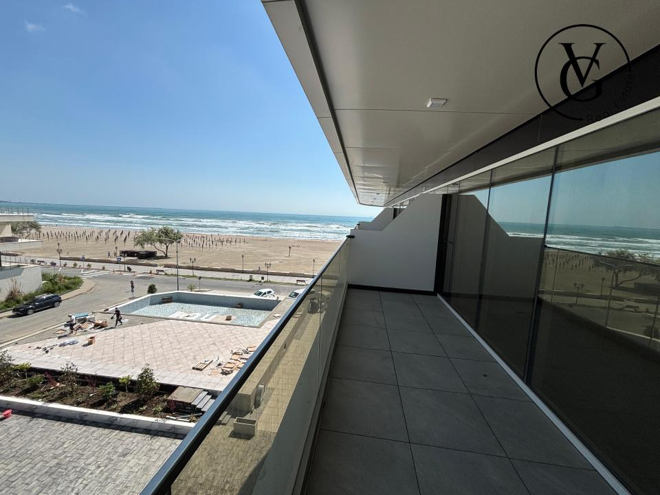 Studio spatios  | Aqua Cullinan | Mamaia Nord - vedere laterala mare