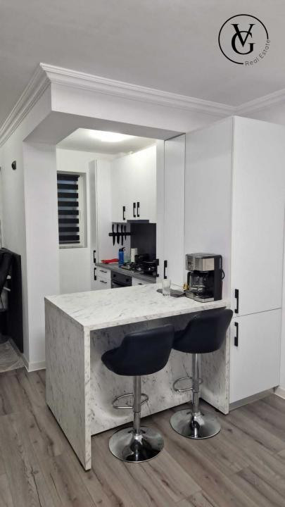 Garsoniera moderna - Renovata complet - Metrou Costin Georgian