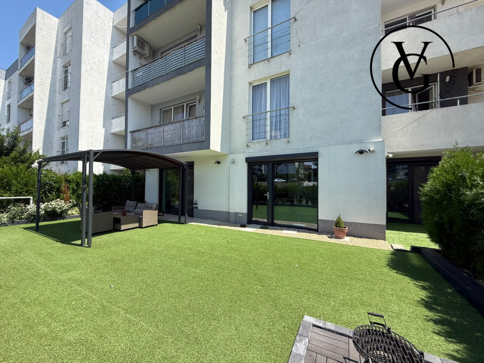 Apartament 2 camere lux + terasa -Mamaia Nord