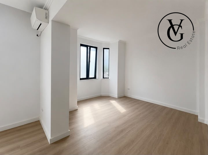 Vilă individuală de închiriat – Strada Bruxelles | 245 mp utili 