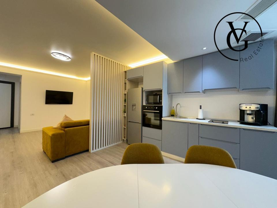 White Titanic - Apartament 2 camere - frontal la mare