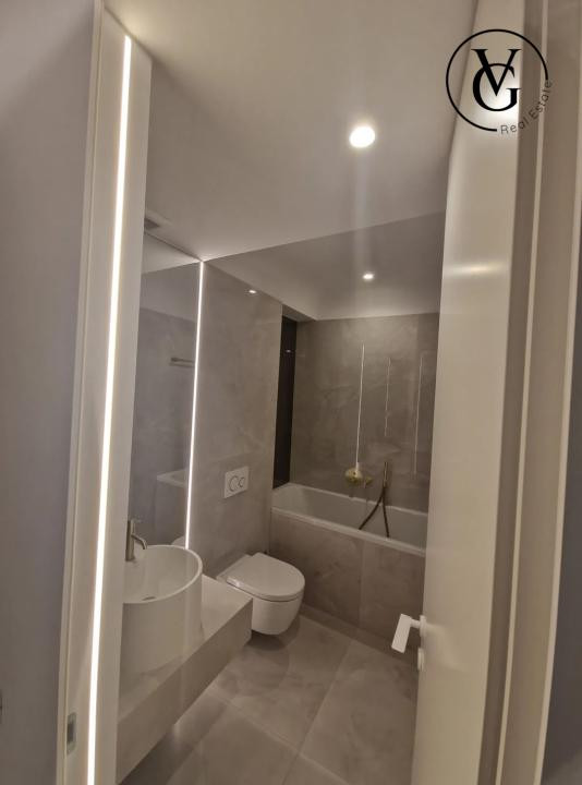 Studio spațios de închiriat I Cortina North