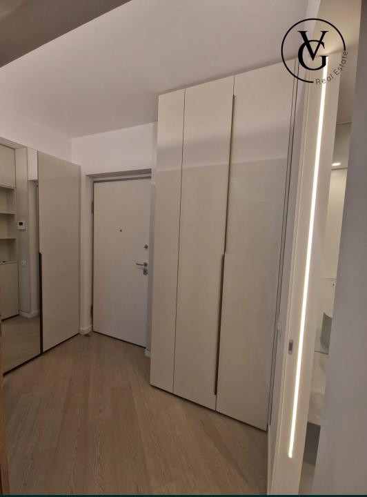 Studio spațios de închiriat I Cortina North