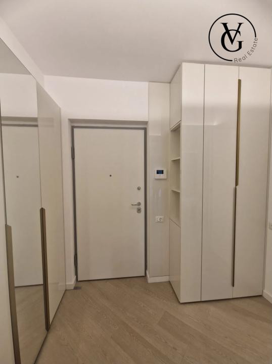 Studio spațios de închiriat I Cortina North