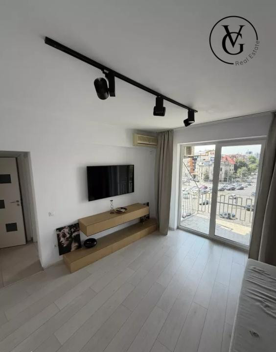 Apartament 3 camere - Piata Romana -ASE