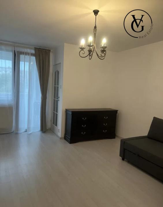 Garsoniera cu balcon - Metrou Costin Georgian 