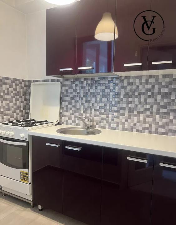 Garsoniera cu balcon - Metrou Costin Georgian 