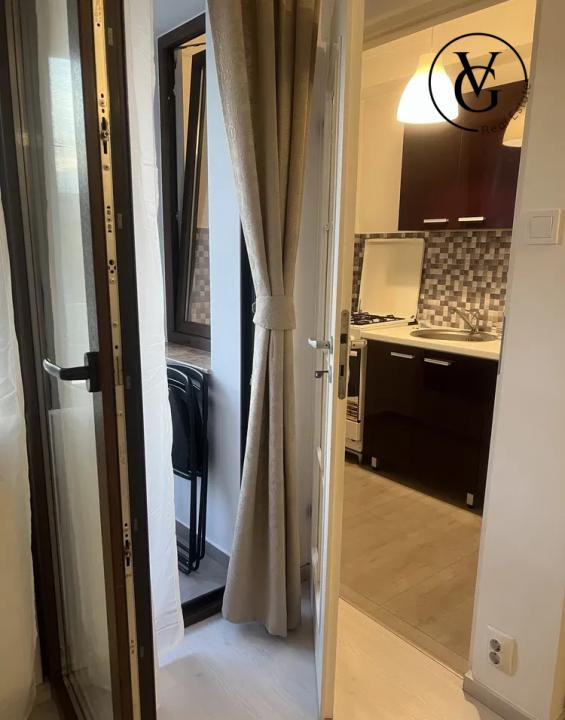 Garsoniera cu balcon - Metrou Costin Georgian 