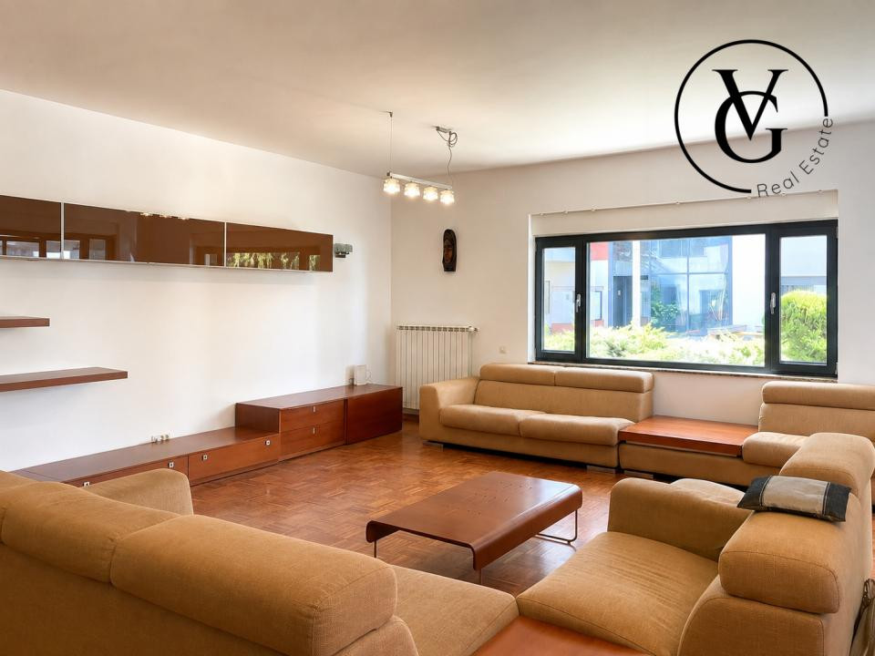 Apartament 4 camere cu gradina proprie - Loc de parcare inclus 