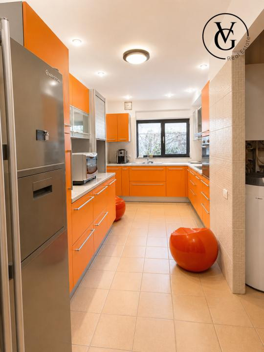 Apartament 4 camere cu gradina proprie - Loc de parcare inclus 