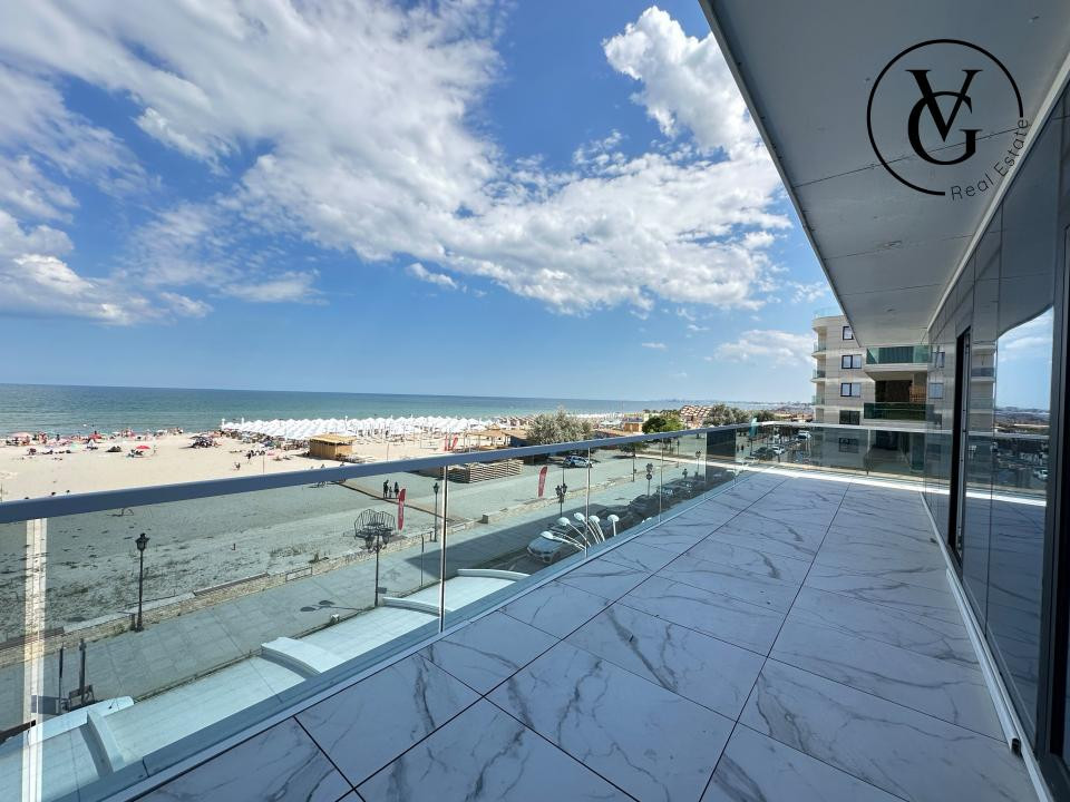 Apartament 3 camere - vedere frontala la mare | White Titanic | Mamaia Nord