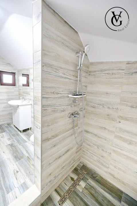     Pensiune de vânzare cu vedere catre Lacul Techirghiol | Teren 1.550 mp