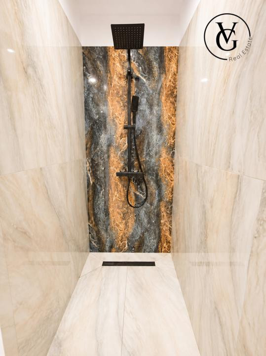 Apartament 2 camere modern - zona Tomis Plus - parcare inclusa