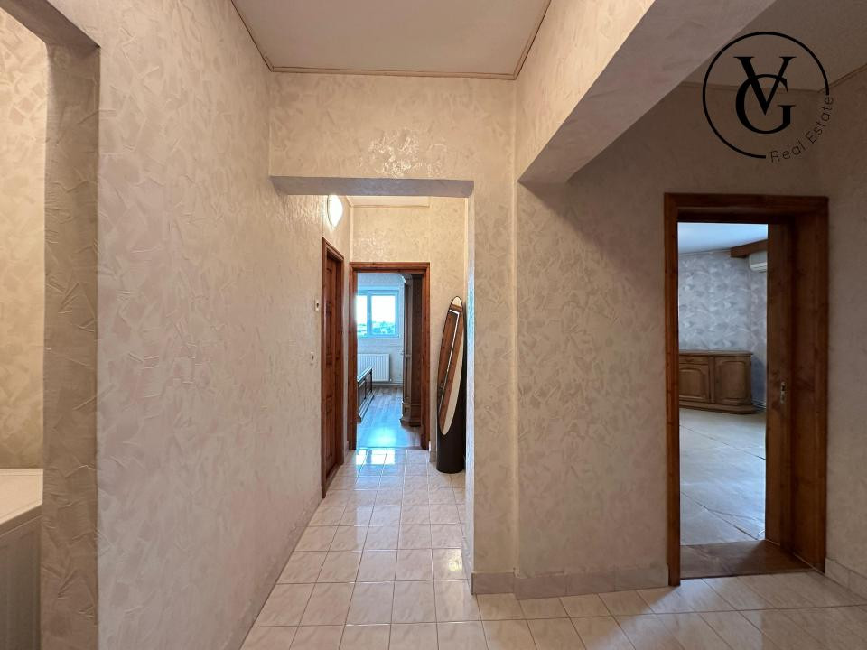 Apartament decomandat cu 2 camere în zona Brătianu 