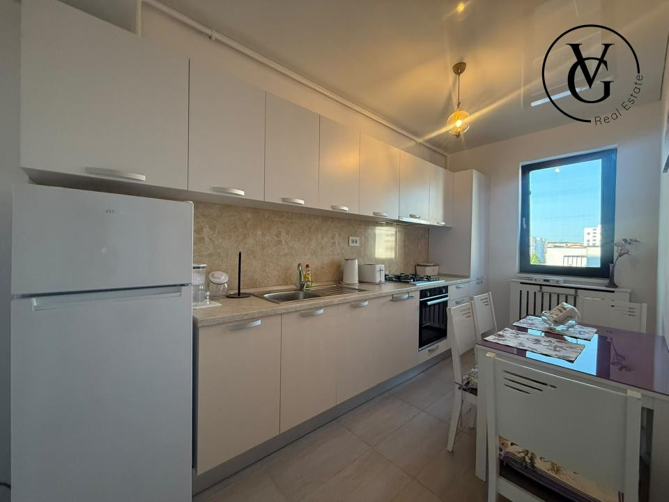 Studio modern cu dormitor separat- zona Campus - parcare inclusa