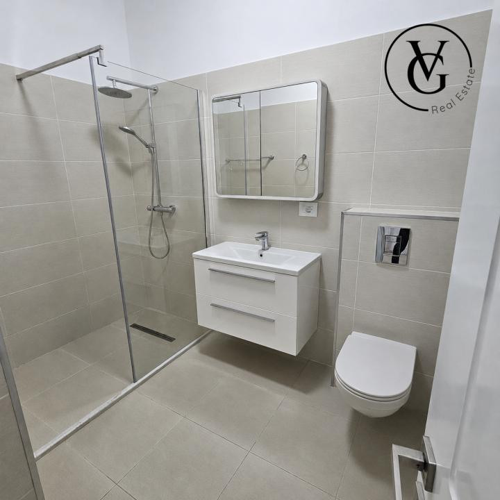Studio modern cu dormitor separat- zona Campus - parcare inclusa