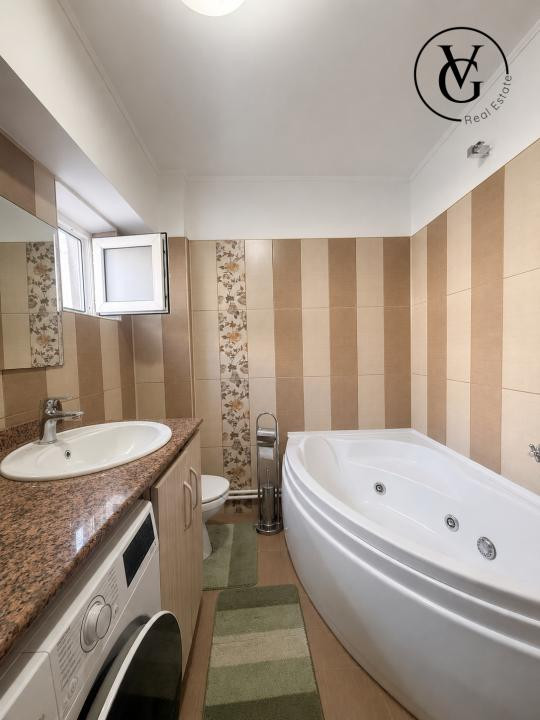 Apartament 3 camere modern - zona Tomis III - centrala proprie