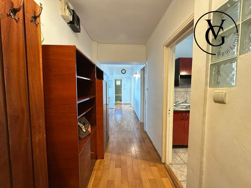 Apartament decomandat 4 camere - Casa de Cultura - termen lung
