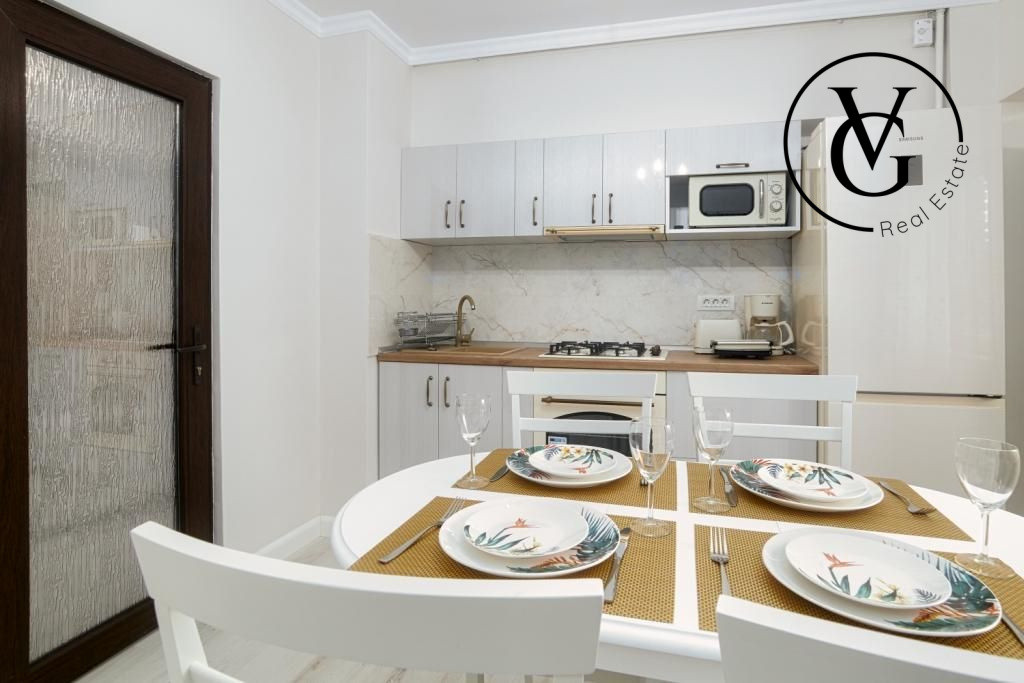 Apartament 2 camere modern | zona Capitol | centrala proprie