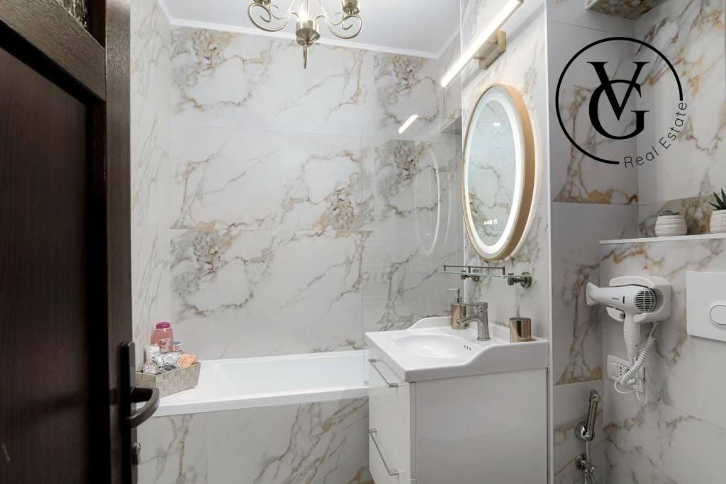 Apartament 2 camere modern | zona Capitol | centrala proprie