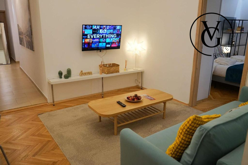 Apartament 4 camere - 2 bai - 2 balcoane - Ideal Investitie 