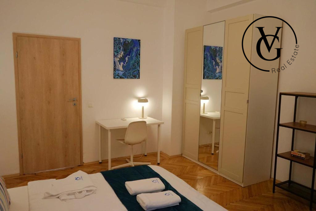 Apartament 4 camere - 2 bai - 2 balcoane - Ideal Investitie 