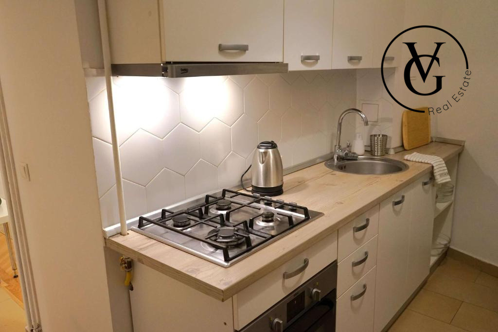 Apartament 4 camere - 2 bai - 2 balcoane - Ideal Investitie 