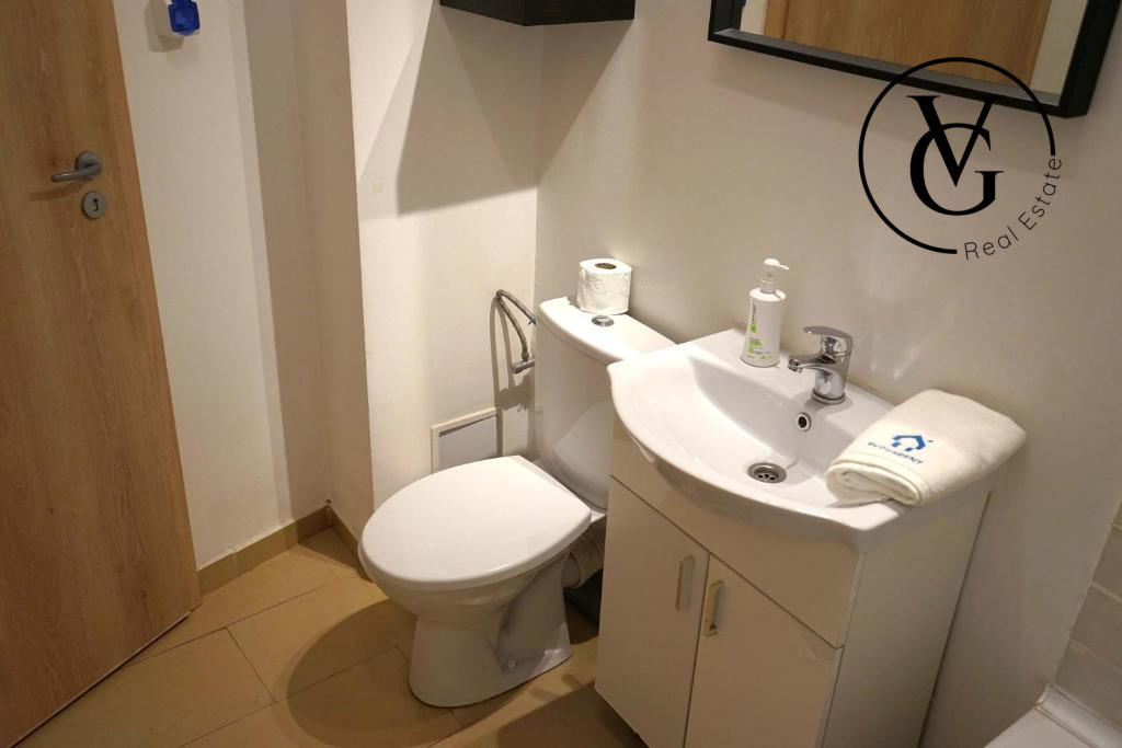 Apartament 4 camere - 2 bai - 2 balcoane - Ideal Investitie 