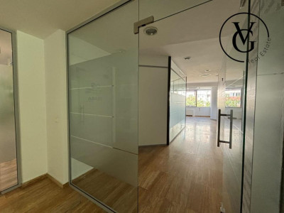 Spatiu comercial | 90mp | Utilitati incluse in pret | Centru