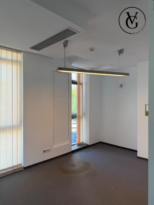  Spatiu birou - Piata Unirii - Cladire moderna 