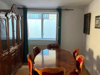 Apartament 3 camere  - Vitan - Centrala proprie