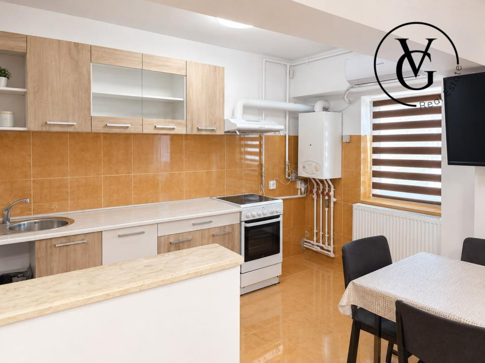 Închiriere apartament 2 camere – Zona Delfinariu | Bulevardul Mamaia