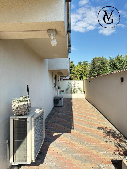 Apartament 3 camere - Curte proprie - Vatra Noua 
