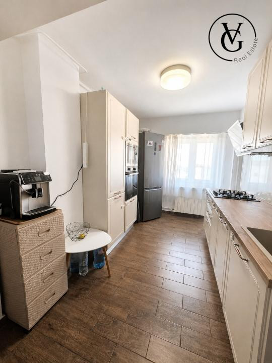 Apartament 3 camere - Mircea Voda - Centrala proprie 
