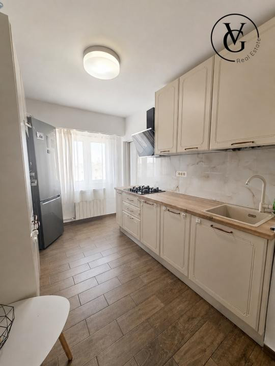 Apartament 3 camere - Mircea Voda - Centrala proprie 