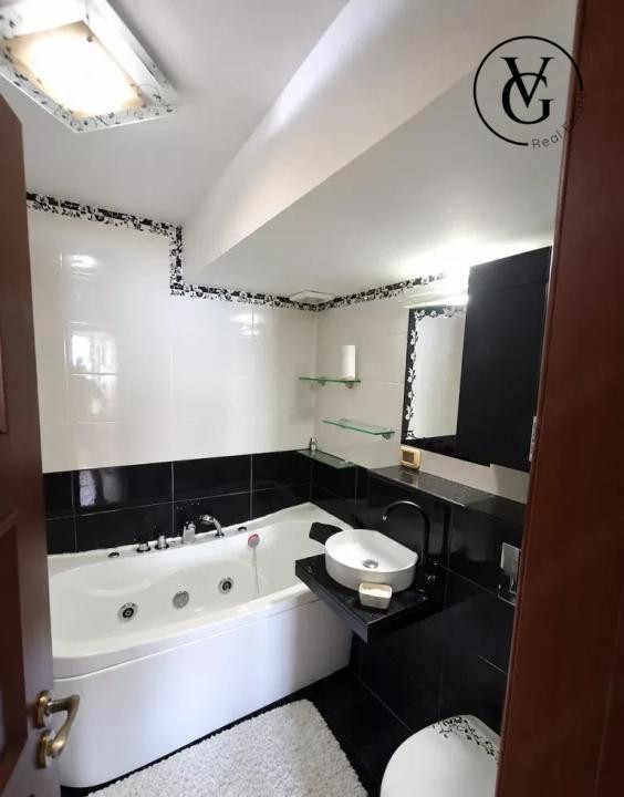 Penthouse 3 camere | Faleză Nord | Vedere frontală la mare