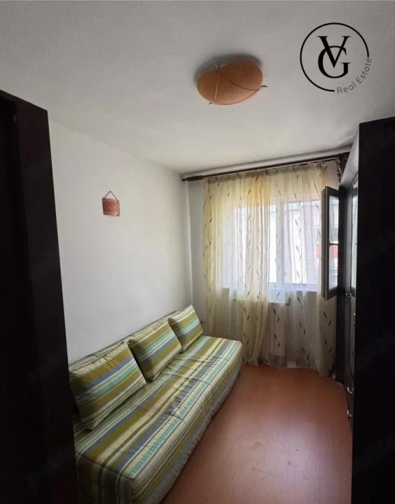 Apartament de vanzare 4 camere Inel 2 Constanta
