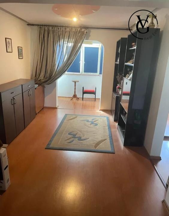Apartament de vanzare 4 camere Inel 2 Constanta