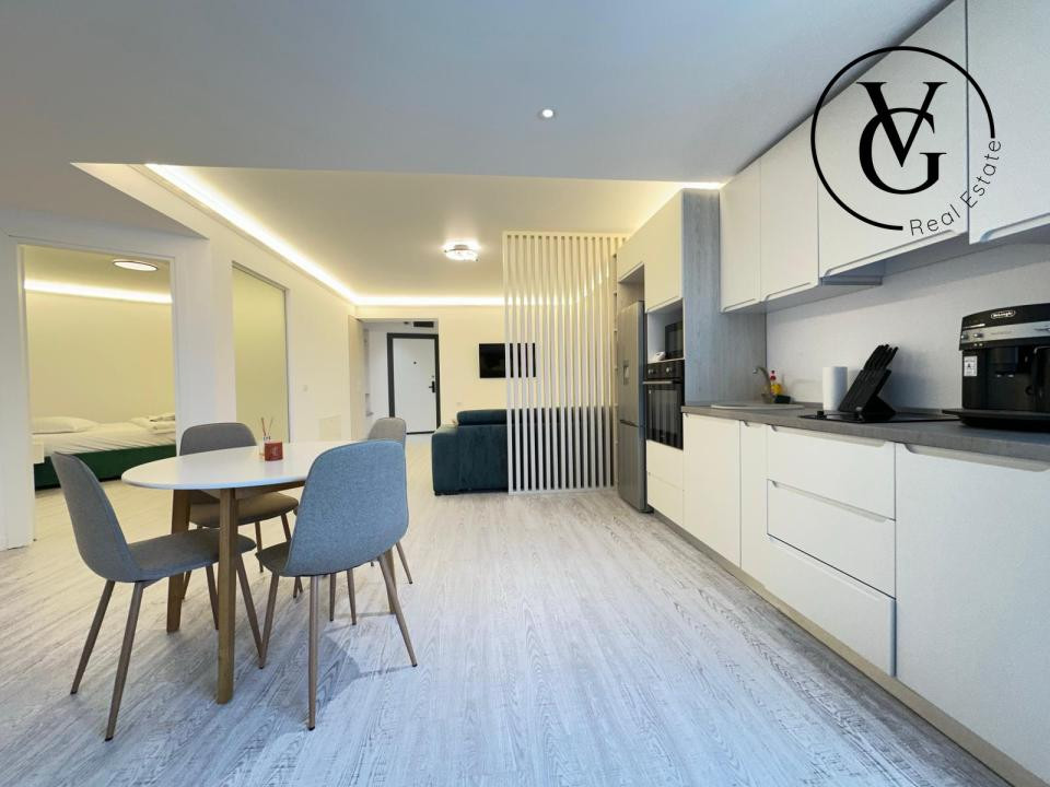 White Titanic - Apartament 2 camere - frontal la mare